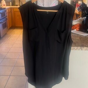 Sleeveless dressy blouse